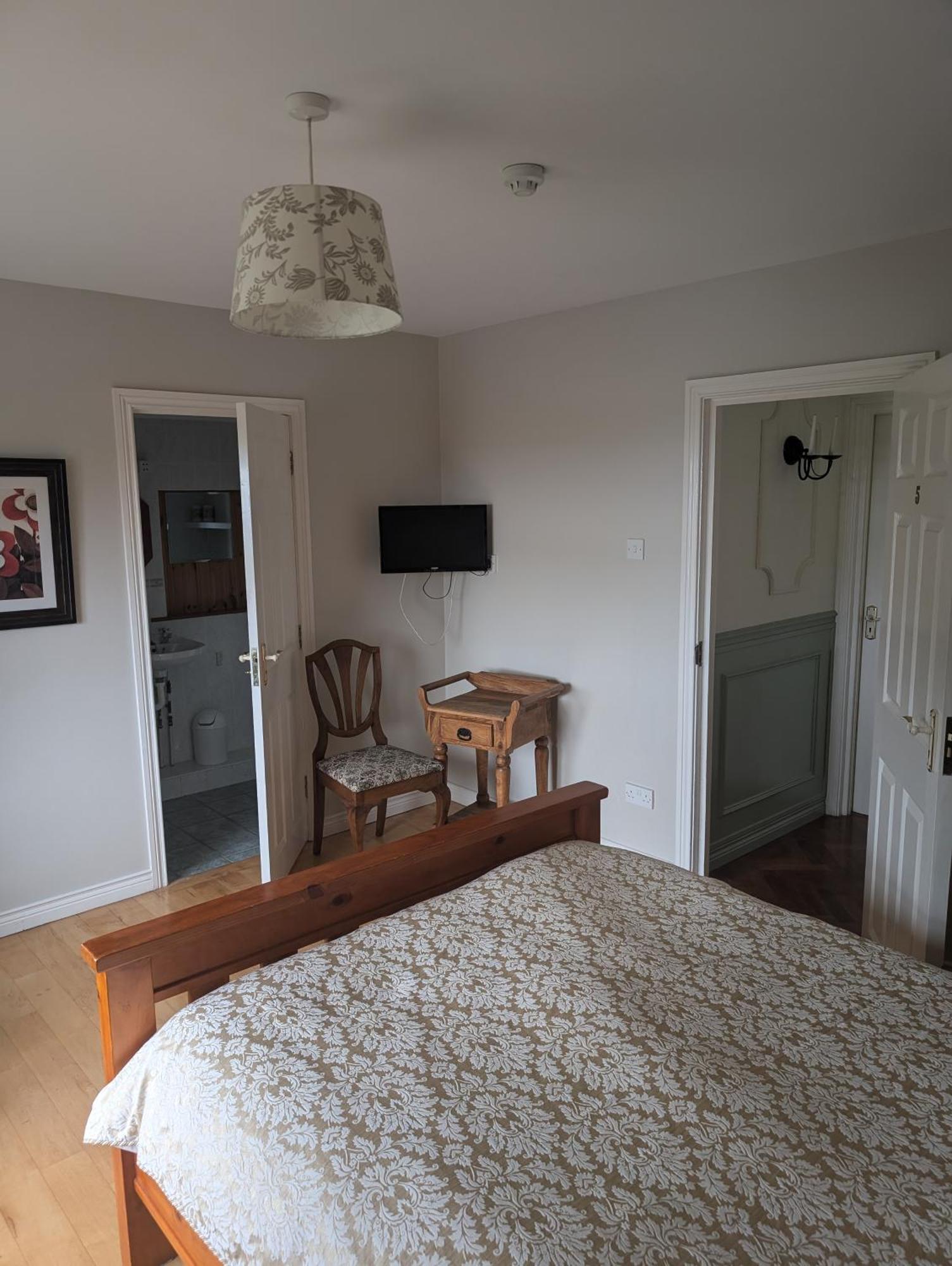 Clare House Bed & Breakfast Ballycastle Extérieur photo